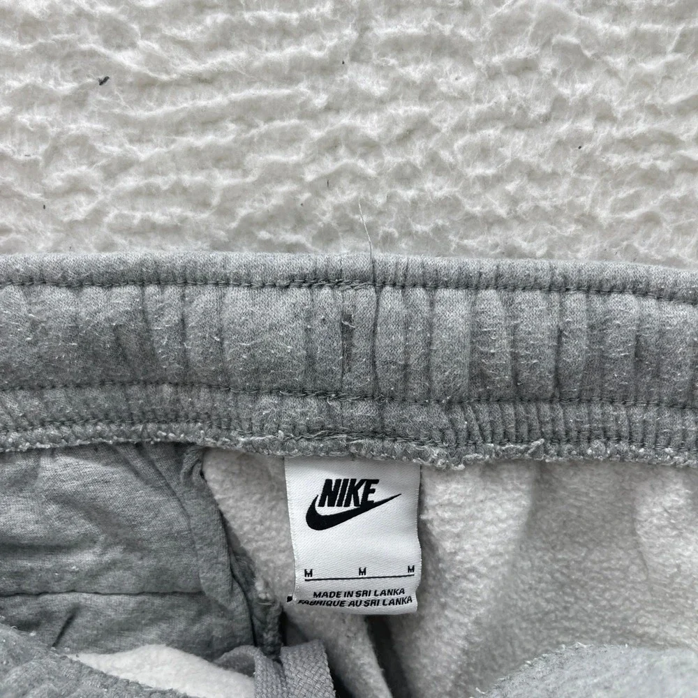 Nike Sweatpants Mens M Gray Sportswear Club Fleece Jogger Gym Comfort Sport